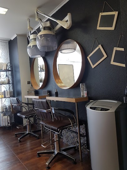 L' atelier du 10, coiffeur, Salon de Coiffure à Évreux