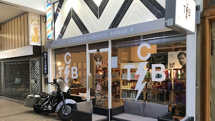 TCB Tatoueur Coiffeuse Barbier, Barbier à Vichy