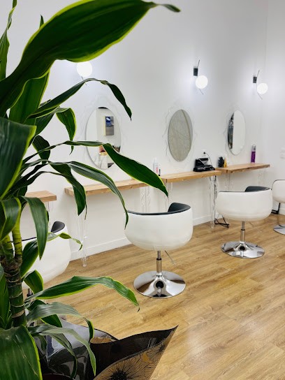 Le Miroir, Salon de Coiffure à Cambrai