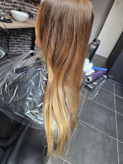 LE LOUNGE COIFFURE, Salon de Coiffure à Quincampoix