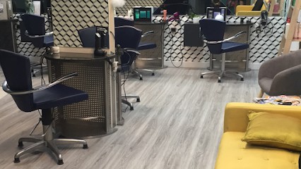 Formes Et Couleurs, Salon de Coiffure à Erstein