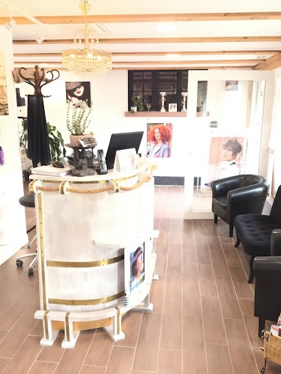 Coiffeur Créateur Anne-Sylvie, Salon de Coiffure à Oberhoffen-sur-Moder