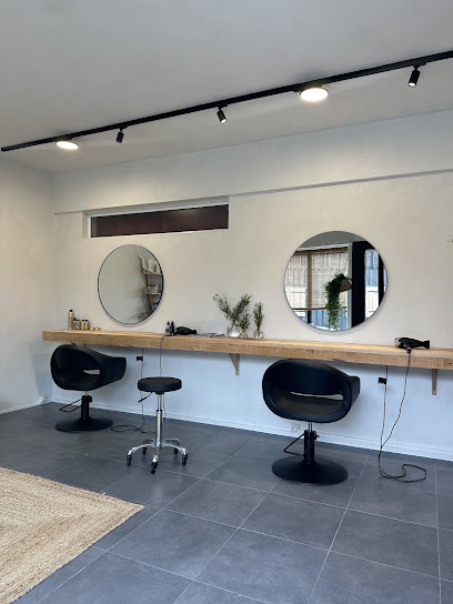 By Andrea Alaya Coiffure Coiffeur à Lège-Cap-Ferret