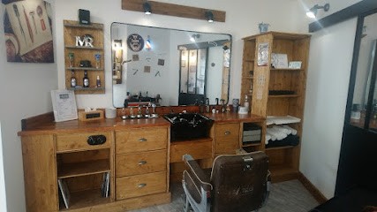 L'atelier Cheveux Et Barbes, Salon de Coiffure à Châteauneuf-du-Rhône
