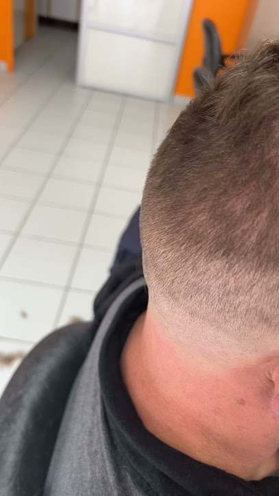 Les Idées De Léa Coiffeur à Charlieu