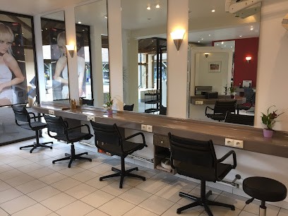 Axelle Coiffure, Salon de Coiffure à Mareil-sur-Mauldre