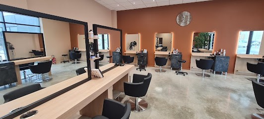 Saintanges, Salon de Coiffure à Saint-Donat-sur-l'Herbasse