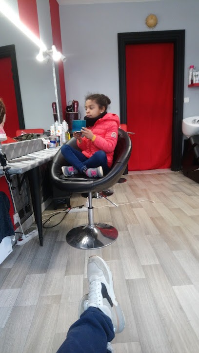 Fatima Terenga Tressage, Salon de Coiffure à Saint-Brieuc