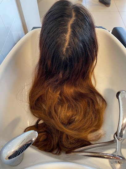 MIL INSTITUT, Salon de Coiffure à Orsay