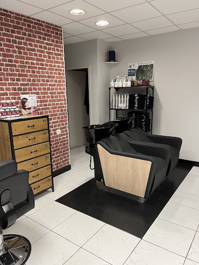 Les Ciseaux D'Emeline, Salon de Coiffure à Beaupréau-en-Mauges