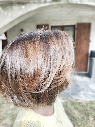 Sandrine R. Coiffure À Domicile Coiffeur à Ceyreste