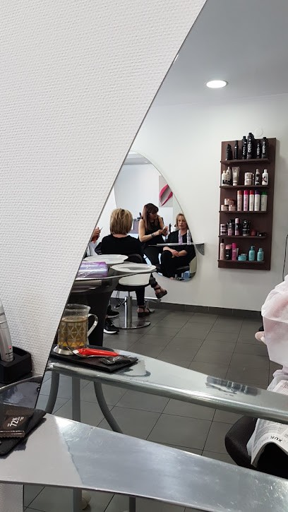 L'R Du Temps, Salon de Coiffure à Sainte-Marie-aux-Chênes