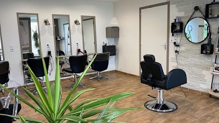 MKCoiffure Mesnil Clinchamps (14), Salon de Coiffure à Noues de Sienne