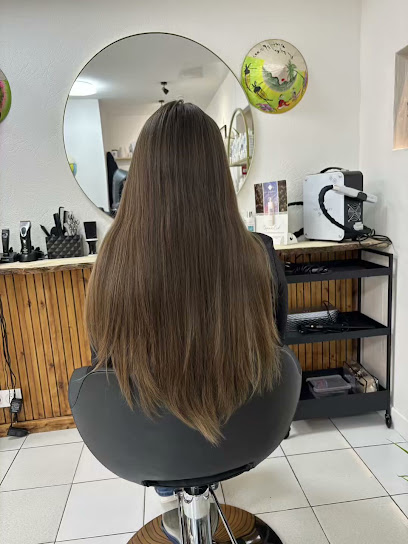 Xin Chào-Chez Đào, Coiffeur à Saint-Lô