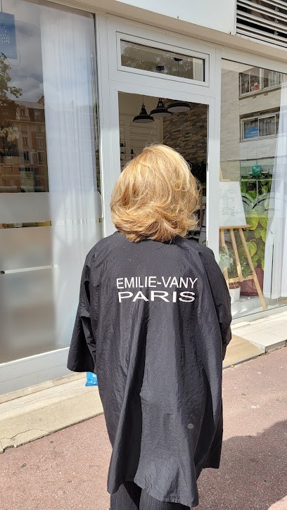 Emilie Vany - Coiffure, Salon de Coiffure à Paris 13