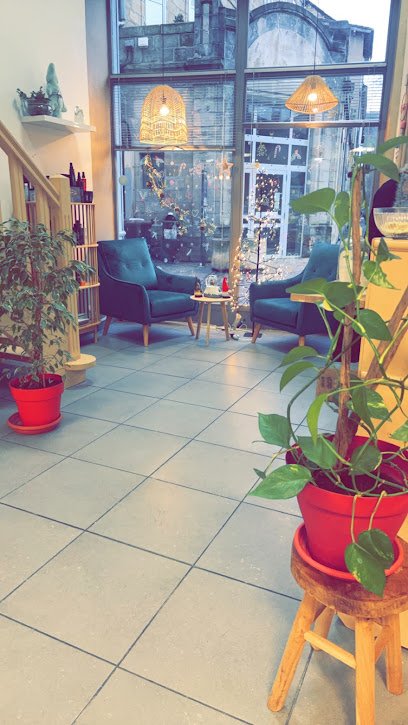 Au Miroir Magique Coiffeur à Figeac