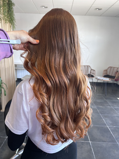 Atelier Coiffure By Mathilde Coiffeur à Isques