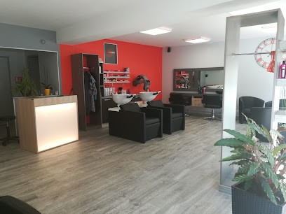 NAT'H COIFFURE, Salon de Coiffure à Seysses