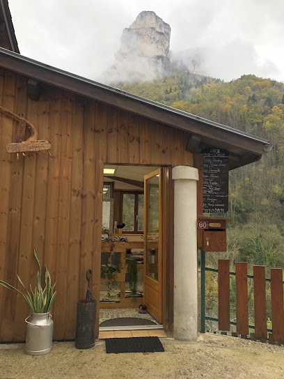 Chez Anne-Cl'hair, Coiffeur à Choranche