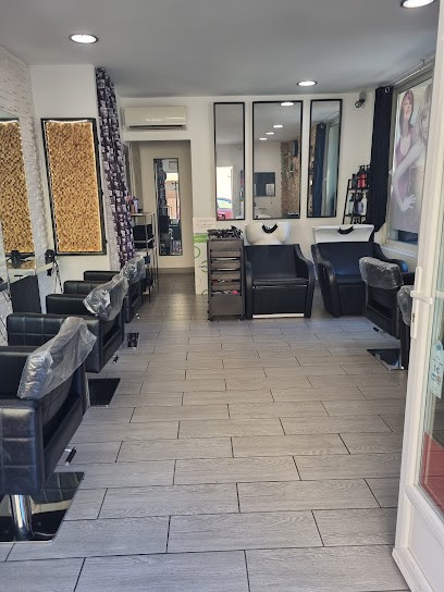 Changer D Hair, Salon de Coiffure à Théza