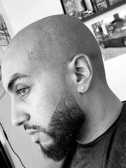 Le Barbier 33 ( Coiffeur À Domicile) Barbier à Bordeaux