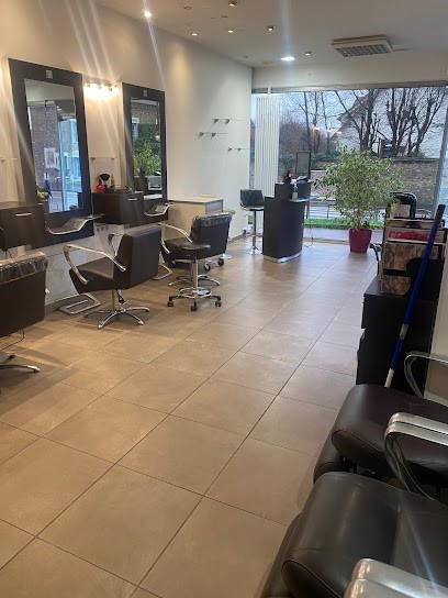 F&F Design Coiffure, Salon de Coiffure à Versailles