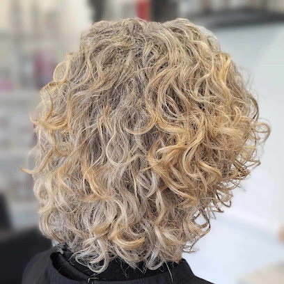 Un Moment Pour Soi By Chloé Actuellement En Congé Maternité Jusqu'en Avril 2026 Coiffeur à Sainte-Anne-sur-Brivet
