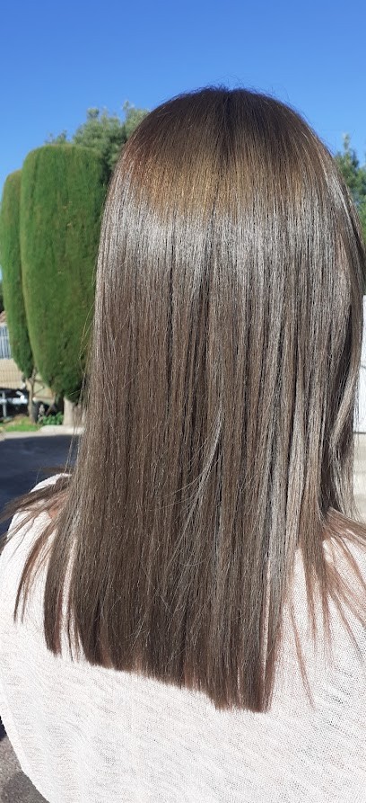 Pierre Feuille Ciseaux By Aurore, Salon de Coiffure à Nans-les-Pins