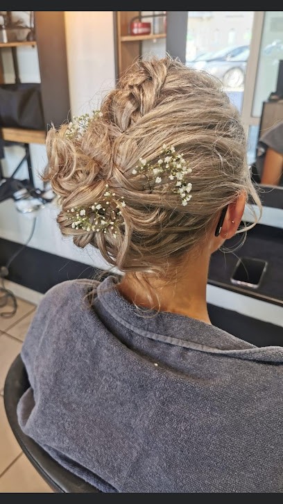 BELLA COIFFURE, Salon de Coiffure à Sampans