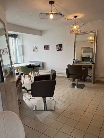 Le Boudoir de Léa - BIRQUY Léa EI, Salon de Coiffure à Saint-Vincent-de-Tyrosse
