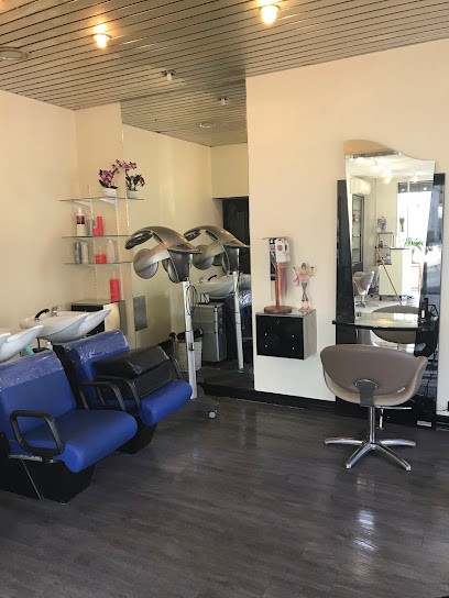 Coiffure Créatif, Salon de Coiffure à Montguyon