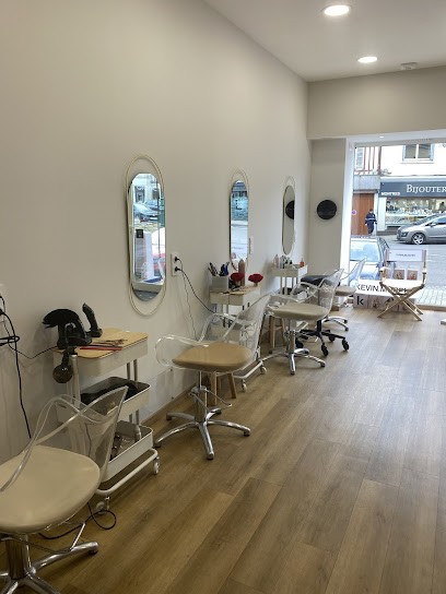 ATELIER C, Salon de Coiffure au Neubourg