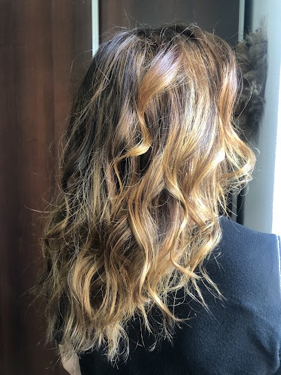 isabelle castellon by naturel, Salon de Coiffure à Orbey