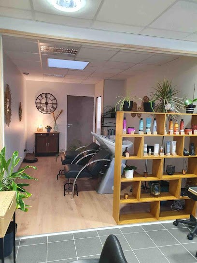 Pastel, Salon de Coiffure à Saint-Varent