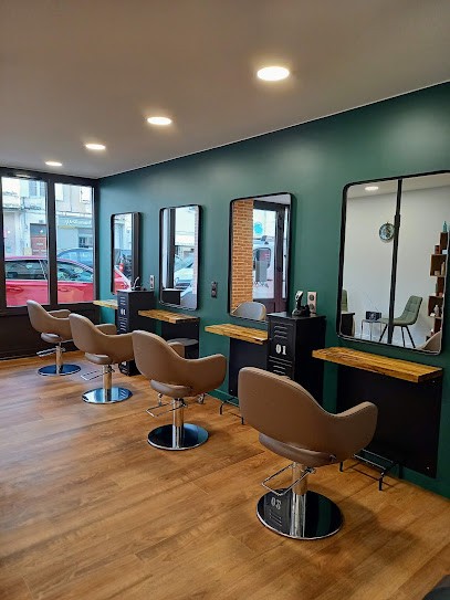 Le Voltaire Ruelle, Salon de Coiffure à Ruelle-sur-Touvre