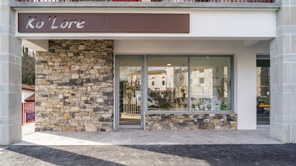 Ko'Lore, Salon de Coiffure à Souraïde