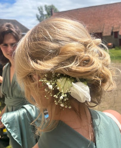 Concept Coiffure domicile et salon, Coiffeur à Domicile à Clairefontaine-en-Yvelines