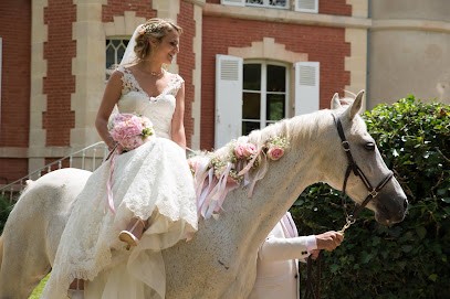 Coiffeuse A Domicile CardaBelle Coiffure, Coiffeur à Domicile à Montfort-le-Gesnois