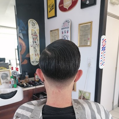 El Walio Barbershop, Salon de Coiffure à Saint-Étienne-de-Fontbellon