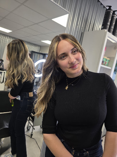 Yoanna M - Salon De Coiffure & Beauté - Mérignac Coiffeur à Mérignac