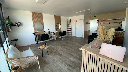 L'atelier De Mathilde Coiffeur à Crozon