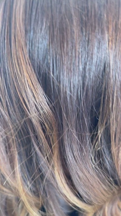 Salon Ela, Salon de Coiffure à Val-de-Reuil