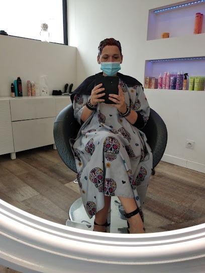 Le Coiffeur, Salon de Coiffure à Vic-le-Comte