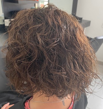 L’atelier De Julie M, Salon de Coiffure à Carlepont