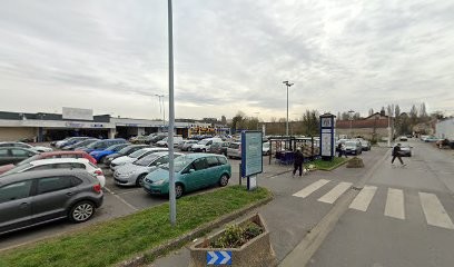 coiffeur francis garnier & co, Salon de Coiffure à Persan