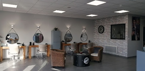 Phoenix Coiffure Coiffeur à Bénouville