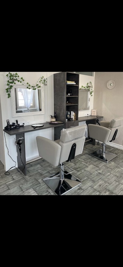 Le Salon D'Ana, Salon de Coiffure à Ravel