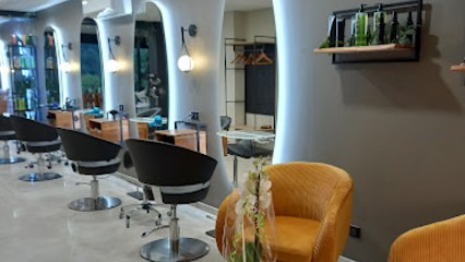 Diffusion Coiffure et Esthétique, Salon de Coiffure à Montcuq-en-Quercy-Blanc