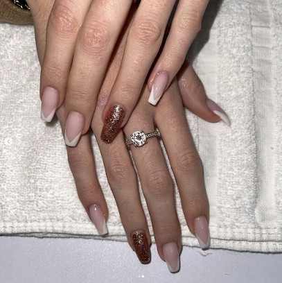 JKLM, Salon de Coiffure à La Ferté-Bernard