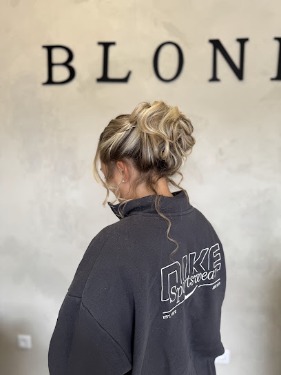 Blondie's Coiffure Coiffeur à Éleu-dit-Leauwette